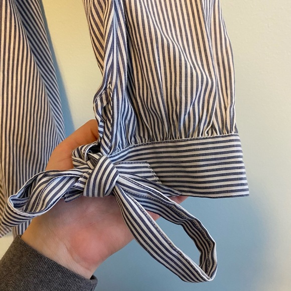 american eagle off the shoulder striped blouse - Picture 4 of 4
